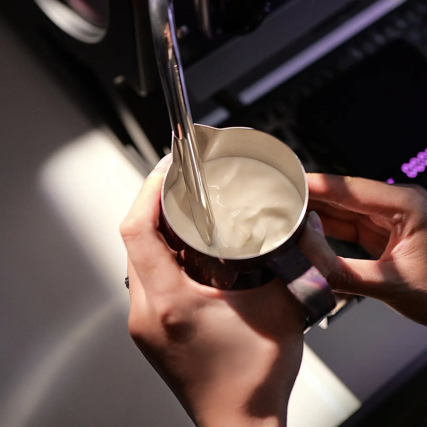 MHW-3BOMBER Latte Art Pitcher 5.0 Purple