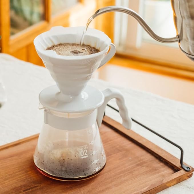 Hario V60 White Plastic Dripper Set with 600ml Server