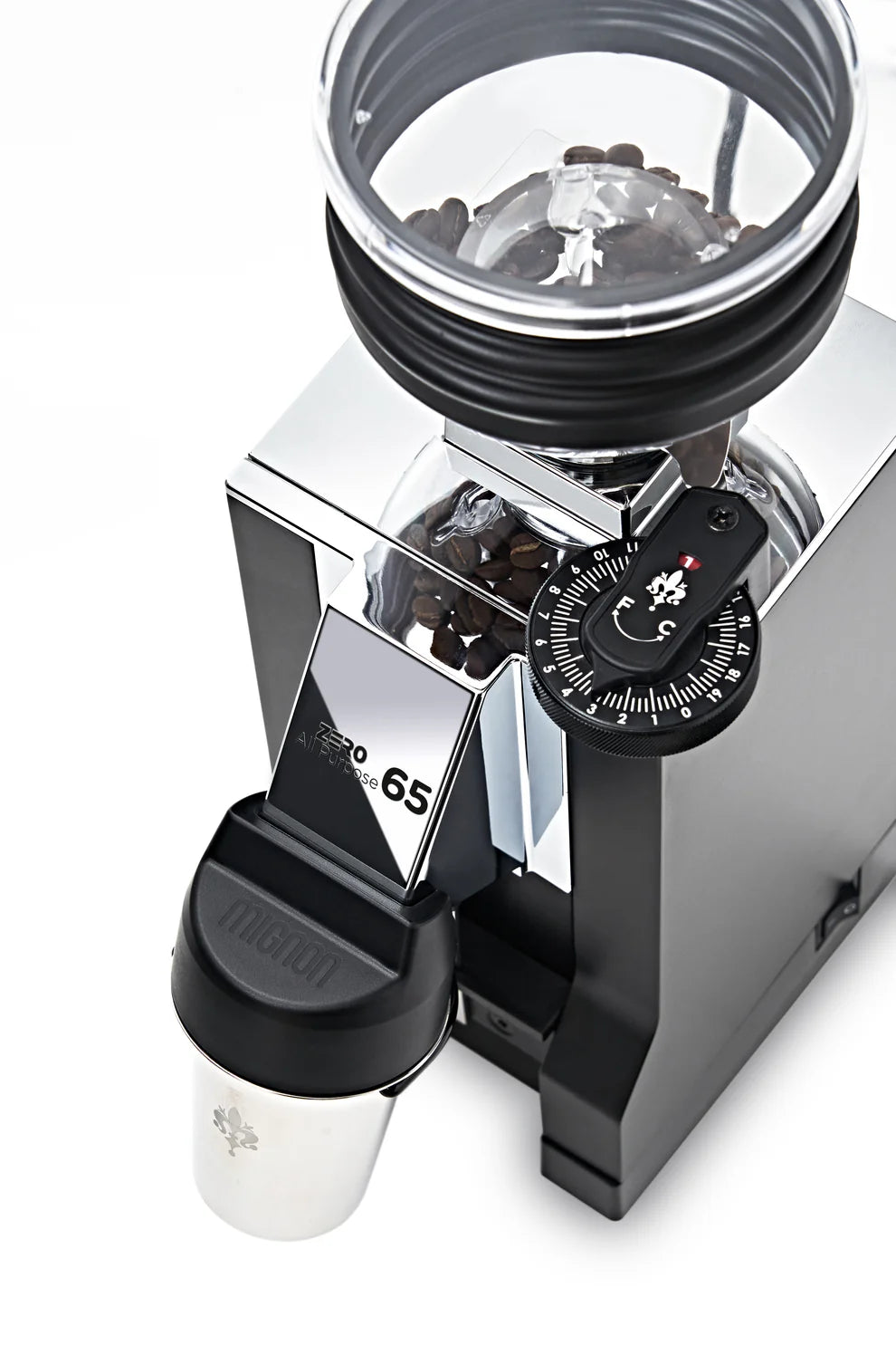 Eureka Mignon Zero 65 dosing cup and bellows system for zero retention grinding.