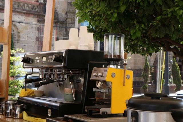 Group Head Temperature Stability in Commercial Espresso Machines: The Spec That Separates Budget from Professional (India 2026)