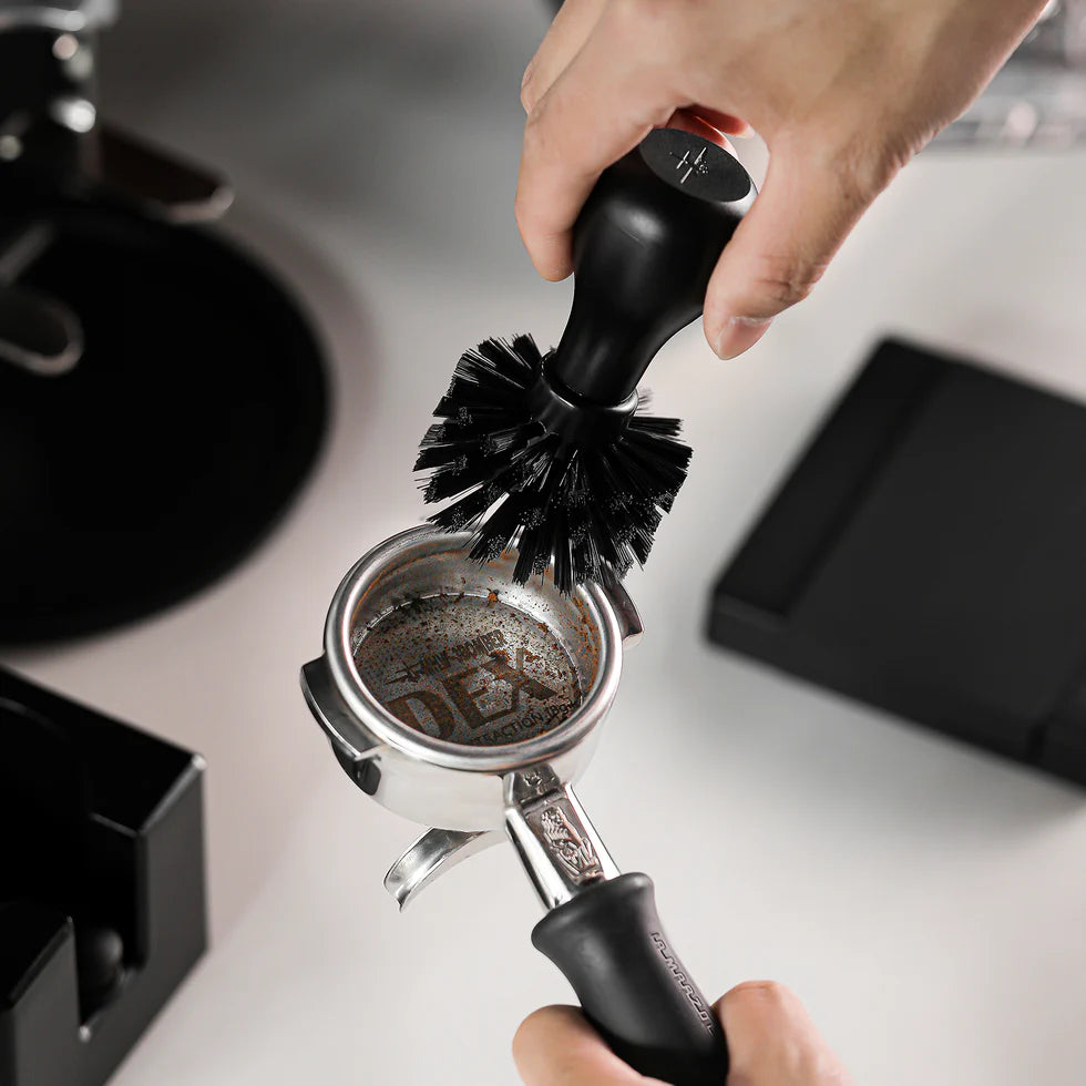 MHW-3 Bomber Black Portafilter Cleaning Brush