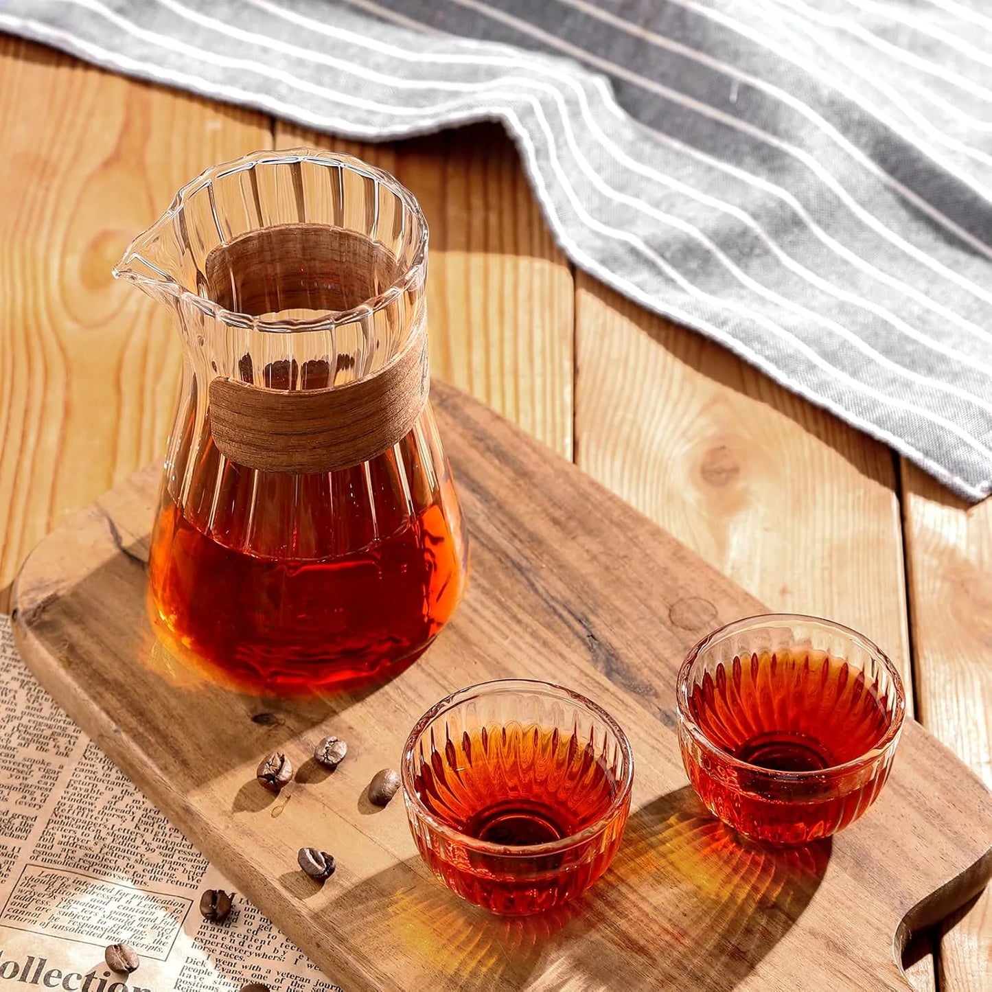Bincoo Glass Coffee Carafe with Heat-Resistant Wood