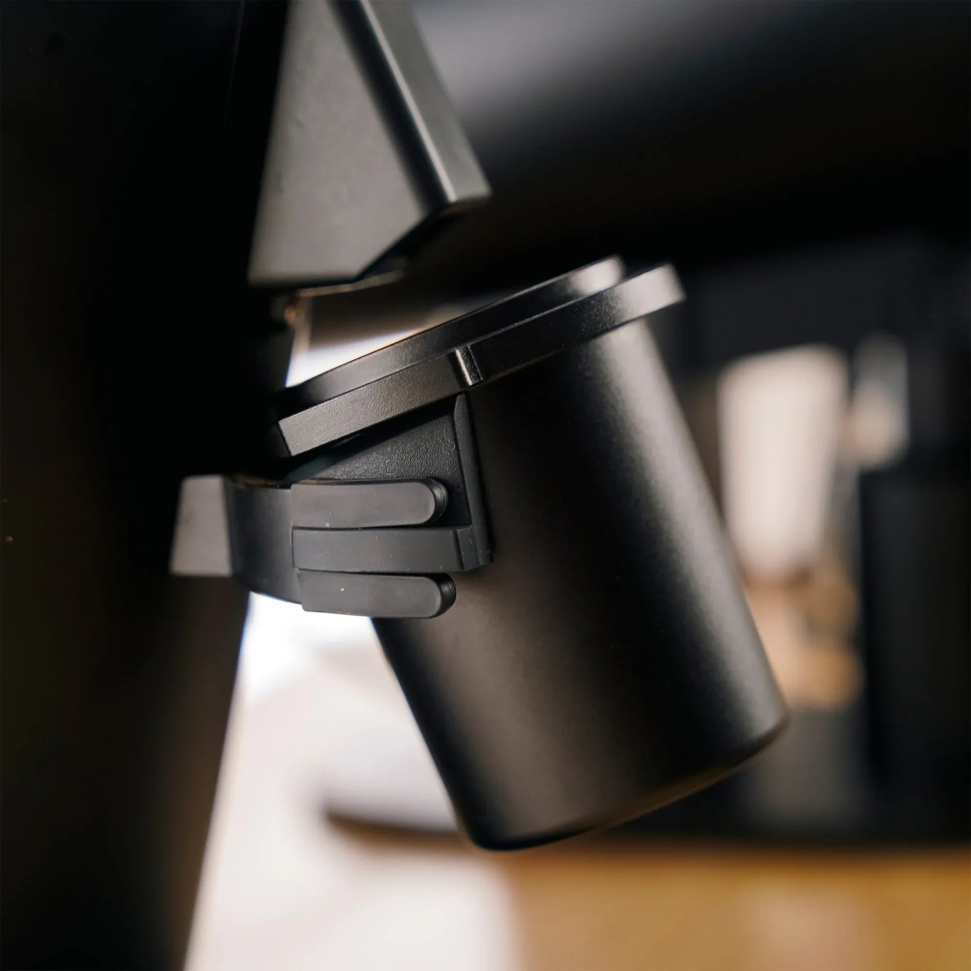 DF64V Coffee GrindersCoffeePlus.india close up nozzle
