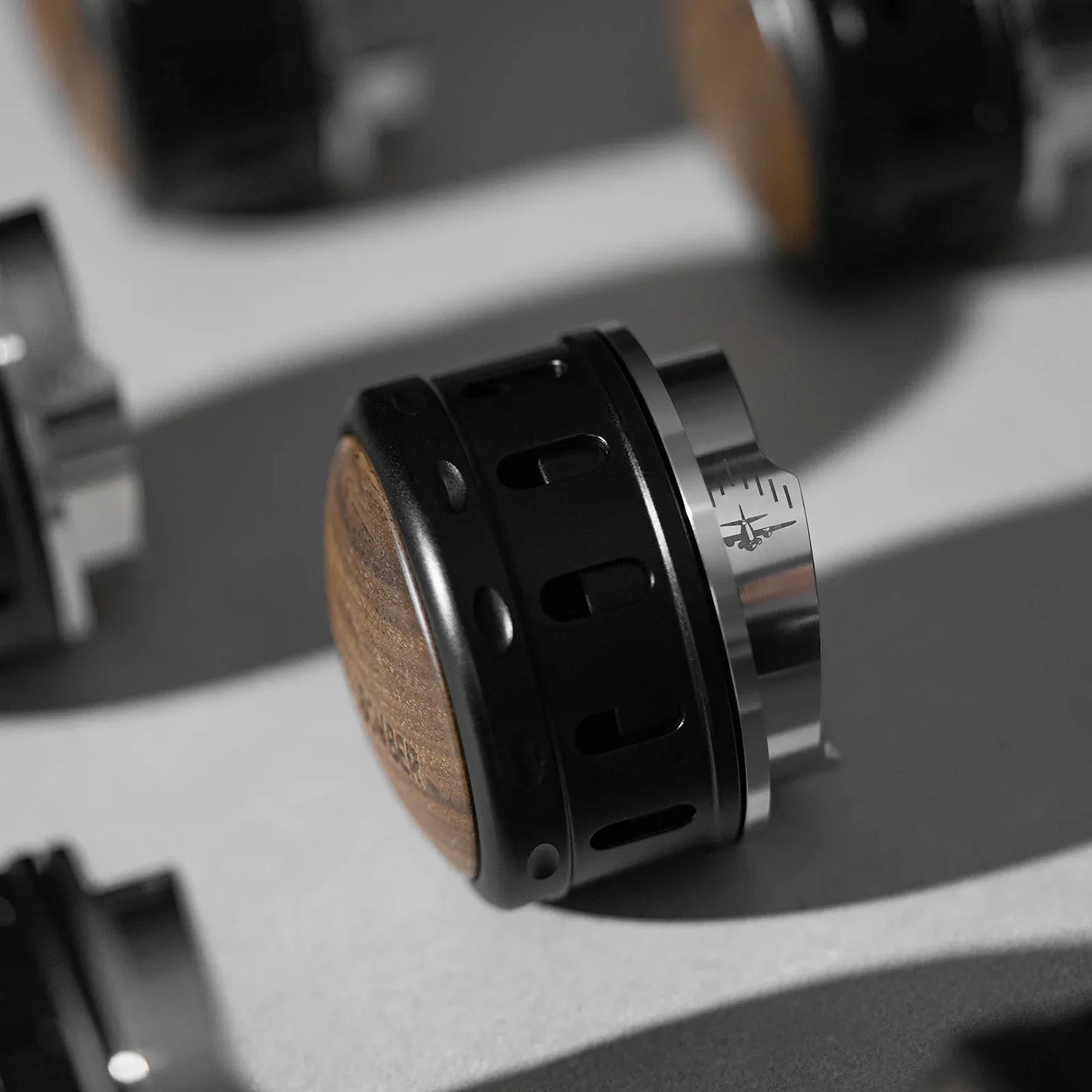 MHW-3BOMBER Falcon Gravity Coffee Distributor