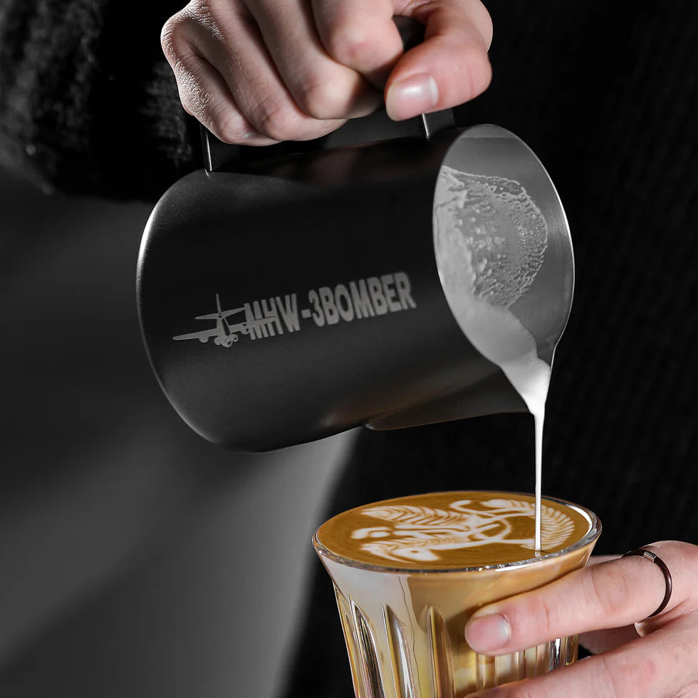 MHW-3BOMBER 450ml Black Round Spout Pitcher