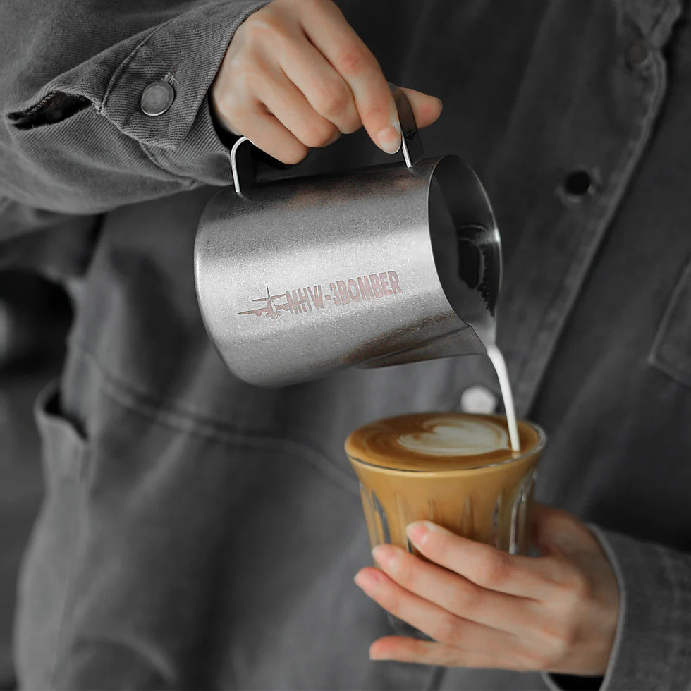 MHW-3BOMBER 450ml Silver Round Spout Pitcher