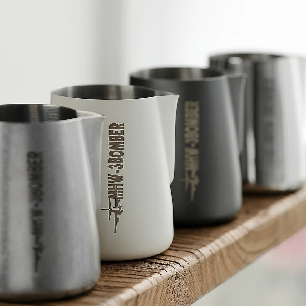 MHW-3BOMBER 450ml Silver Round Spout Pitcher