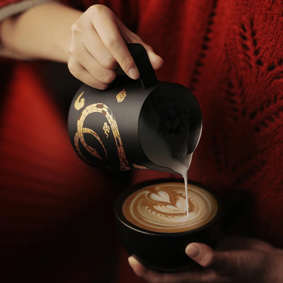 MHW-3BOMBER Latte Art Pitcher 5.0 Serpent
