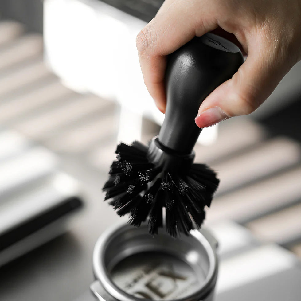 MHW-3 Bomber Black Portafilter Cleaning Brush
