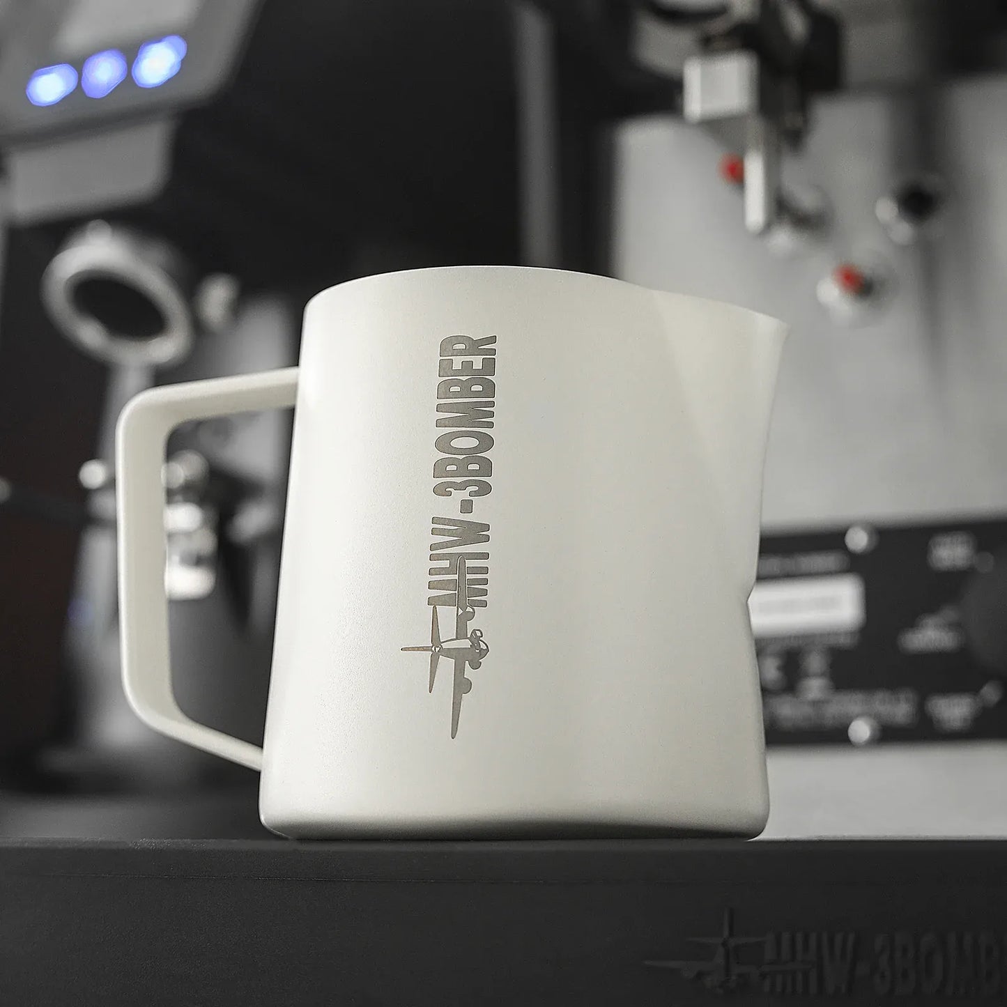 MHW-3BOMBER Latte Art Pitcher 5.0 White
