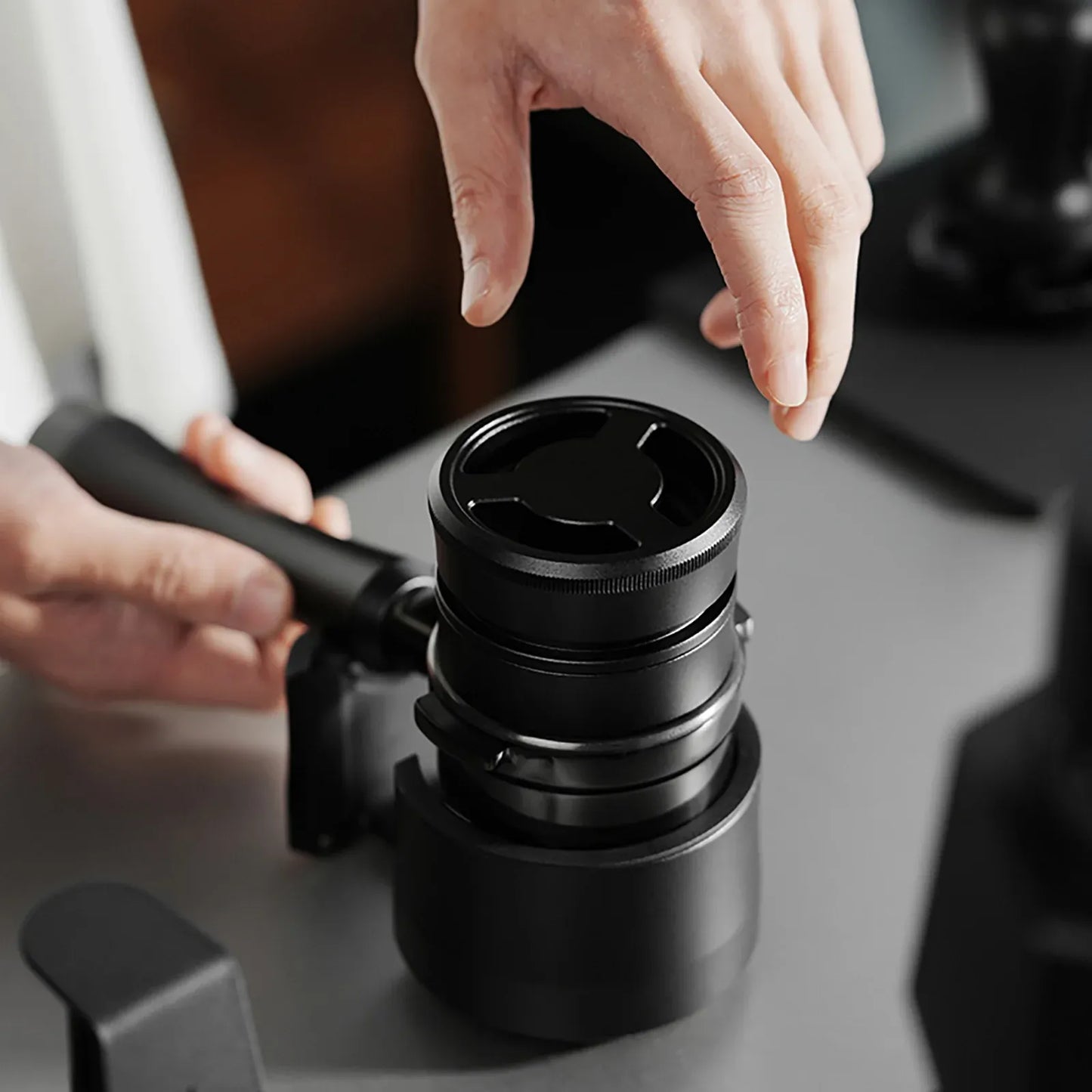 MHW-3BOMBER Astra Collection Coffee Distributor