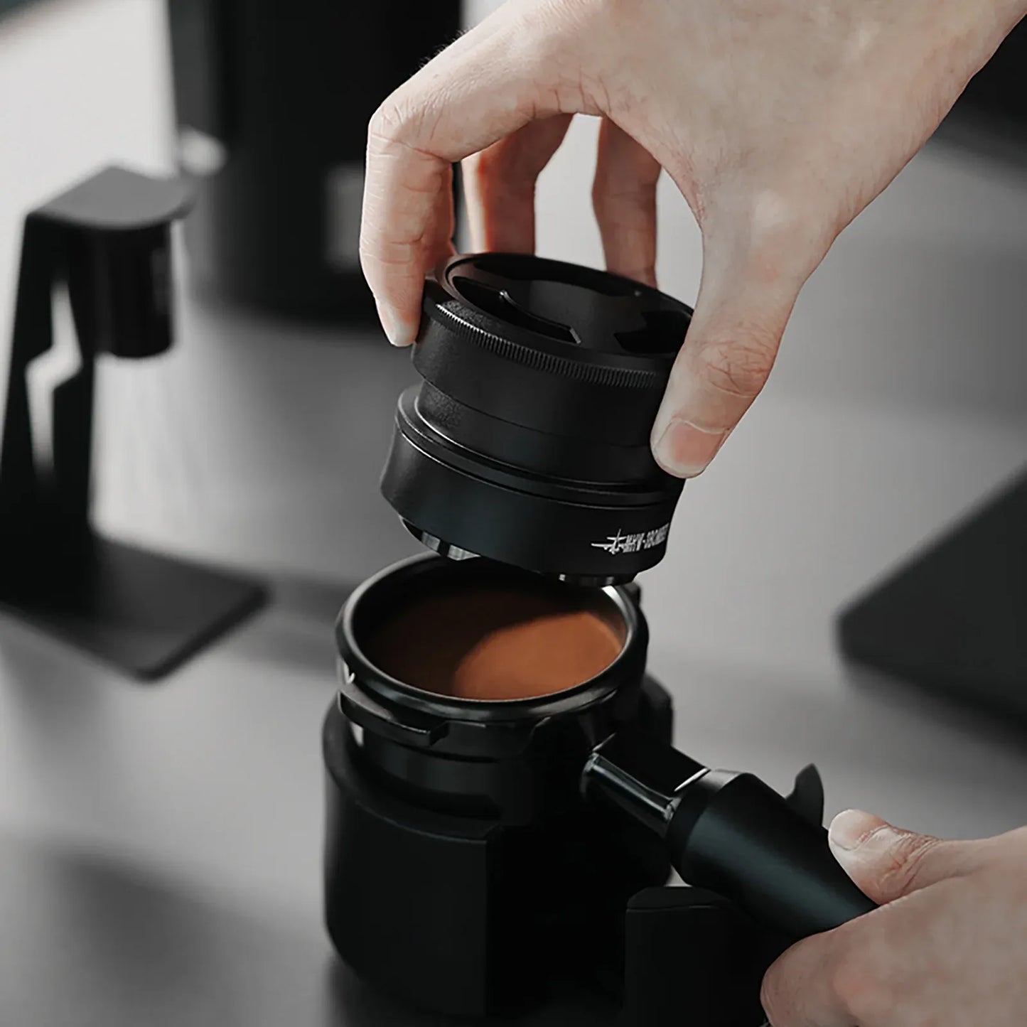 MHW-3BOMBER Astra Collection Coffee Distributor