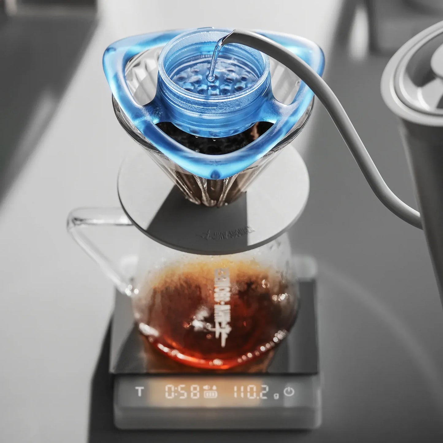 MHW-3BOMBER Rain Pour Over Coffee Splitter