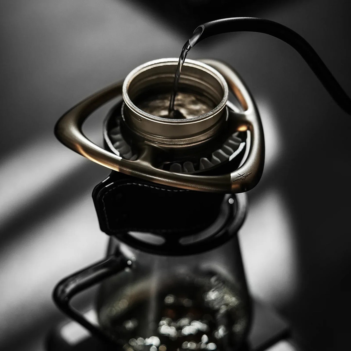 MHW-3BOMBER Rain Pour Over Coffee Splitter