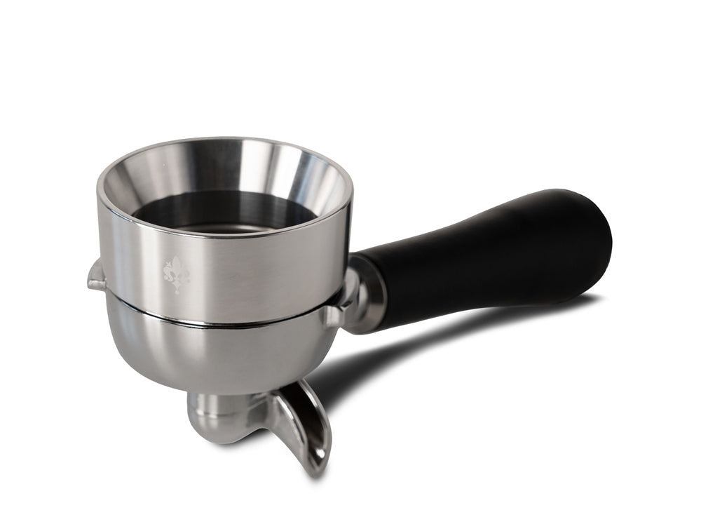 Installation demonstration of Eureka Mignon Libra Chrome Dosing Funnel on various portafilter sizes
