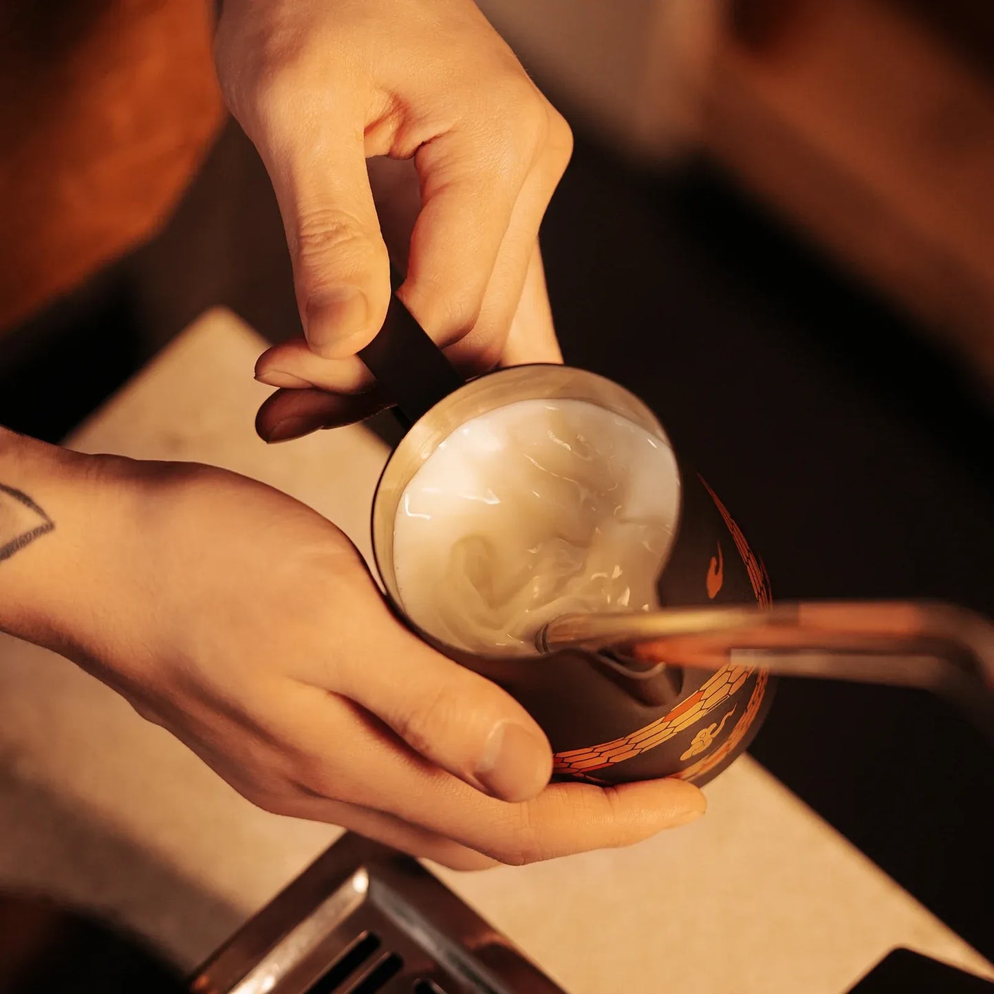 MHW-3BOMBER Turbo Milk Pitcher