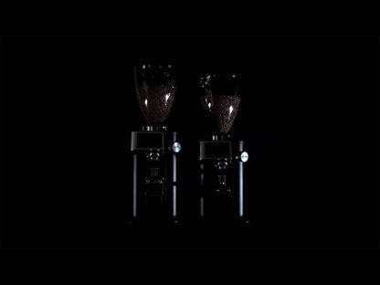 Video demonstration of REV Titan WAM espresso grinder weighing accuracy and fast grinding
